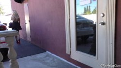 Captura de 'Interracial Gloryhole Creampies 2' nº 82