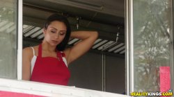 Captura de 'Poppin' Latin Pussy Vol. 17' nº 1