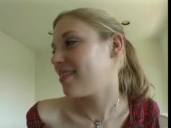 'Fresh Anal Sluts' screenshot nº 1