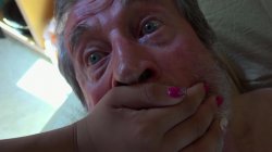 Captura de 'Blonde Girls Fuck Grey Geezers' nº 125