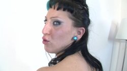 Captura de 'Casting a Spanish Man in Front of a Camera for the First Time with Betty Foxxx' nº 88