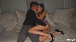 'Macarena Know How to Make Porn Hot & Dirty' screenshot nº 3