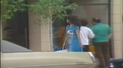 Captura de 'Beverly Hills Wives' nº 77