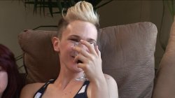 'Lesbian Truth Or Dare 4' screenshot nº 7