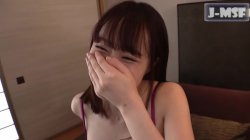'Former idol turned elegant bank receptionist in a night of secret passion' screenshot nº 26