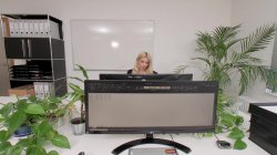 Captura de 'German Secretary Seduces Coworker in the Office and Gets Creampied' nº 5