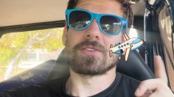 Captura de 'It's A Condom Hunt! Real Life XXX Episode 12: The Colorado Collab House' nº 2