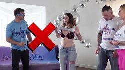 Captura de 'It's A Condom Hunt! Real Life XXX Episode 12: The Colorado Collab House' nº 59