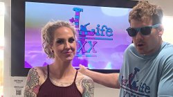 Captura de 'It's A Condom Hunt! Real Life XXX Episode 12: The Colorado Collab House' nº 7
