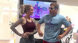 Captura de 'It's A Condom Hunt! Real Life XXX Episode 12: The Colorado Collab House' nº 8
