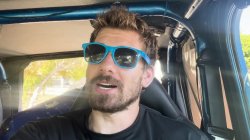Captura de 'It's A Condom Hunt! Real Life XXX Episode 12: The Colorado Collab House' nº 83