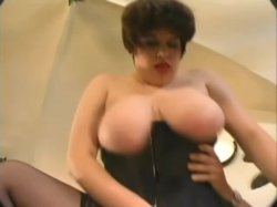 Captura de 'Natural Wonders Greatest Tits 3' nº 91