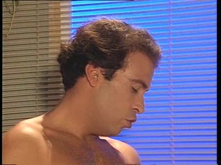 Esperienze Erotiche Di 2 Giovani Sorelle - Scene7 - 4
