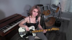 'Rocker Roomate' screenshot nº 3