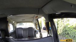 'Fake Taxi Presents - Jentina' screenshot nº 3