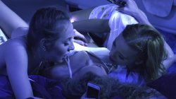 Captura de 'Lesbian Anal 3somes' nº 105