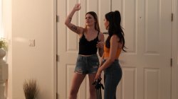 Captura de 'Women Seeking Women Vol. 196' nº 1