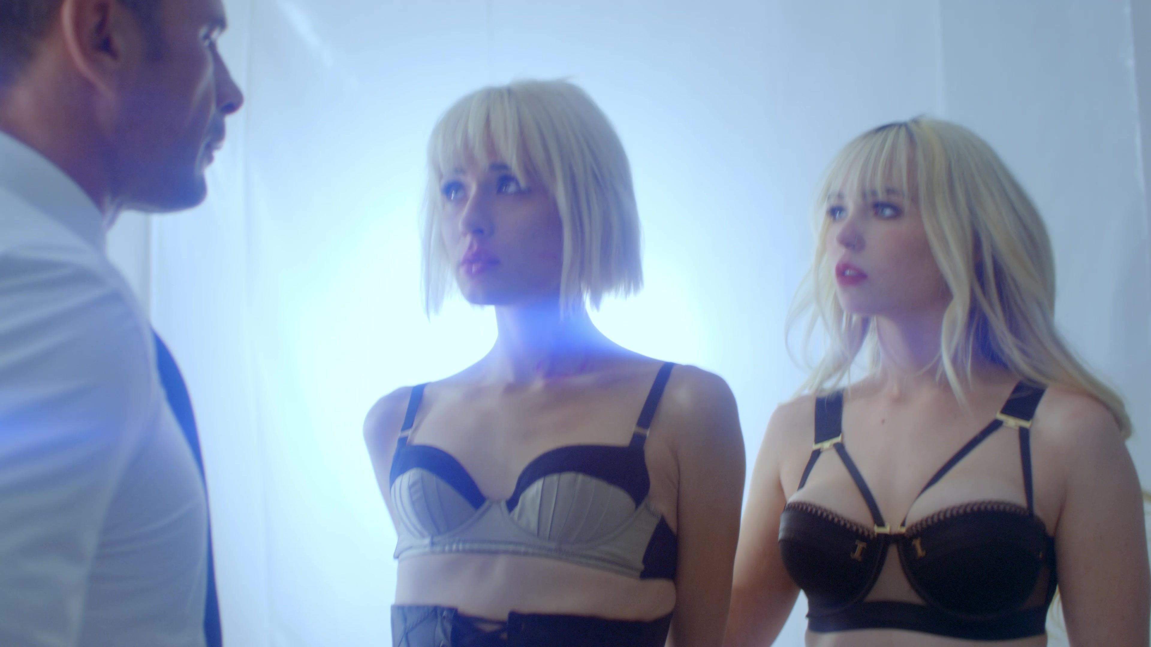 jessie saint, lilly bell and manuel ferrara in answer #1709473