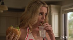 Captura de 'Behind The Scenes - The Production Assistant Seduces The Crew' nº 15