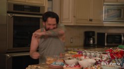 Captura de 'Behind The Scenes - The Production Assistant Seduces The Crew' nº 52