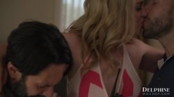 Captura de 'Behind The Scenes - The Production Assistant Seduces The Crew' nº 79