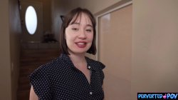 Captura de 'Religious Wife Wants to Try New Positions' nº 4