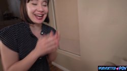 Captura de 'Religious Wife Wants to Try New Positions' nº 9