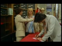 'Intimate Lingerie (English Language)' screenshot nº 117