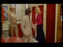 'Intimate Lingerie (English Language)' screenshot nº 19