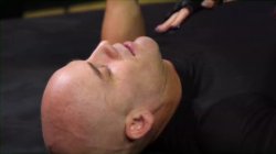 'Ronda ArouseMe: Grounded And Pounded' screenshot nº 3