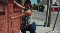 'Out Of Control MILFs 2' screenshot nº 29