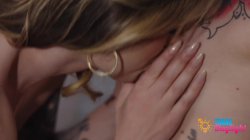 Captura de 'Esme Rogue's Romantic Blowjob Session With Kitt Jones' nº 13