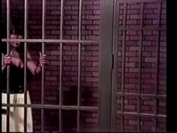 Captura de 'Blonde Jail Bait - Ebony Vs Rachel' nº 6