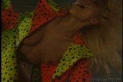 Captura de 'New Wave Hookers 5' nº 79