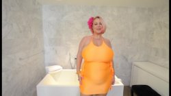 Captura de 'Big Busty MILFs 4' nº 1