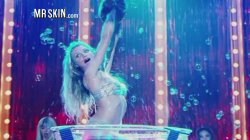 Captura de 'Hooked On Fishnets' nº 43