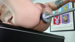 'Bobs TGirls And Their Fucking Machines' screenshot nº 17