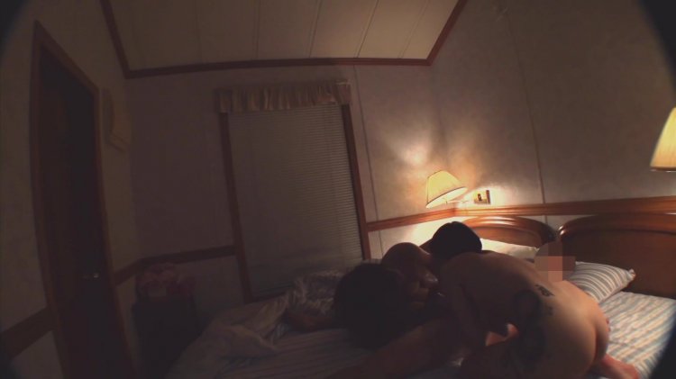 Two Babes Suck a Studs Cock Dry