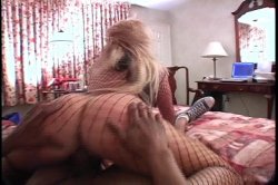 Captura de 'Little White Slit Meet Big Black Dick' nº 69