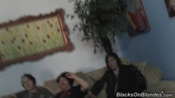 Captura de '2 Big, Two Black For Her White Crack #4' nº 80