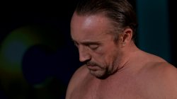 Captura de 'Revenge (Movie + Behind the Scenes)' nº 78