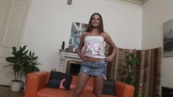 Captura de 'Hottie gets Anally Screwed & Creampied' nº 3
