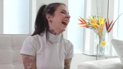 Captura de 'What's NURU Gel!?' nº 4
