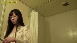 Captura de 'First Photo Shoot Session - Unexpectedly? A Slender, Serious Girl Transformed By The Photographer's Bold Techniques' nº 2