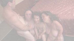 Captura de 'World's Smallest Gangbang' nº 100