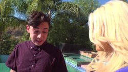 Captura de 'Perverted MILFs Next Door 2' nº 7