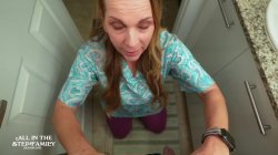 Captura de 'Nurse StepMom Examines Penis - Kymber Leigh' nº 13