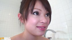 Captura de 'Japanese Babe Bathtub Blowjob' nº 4