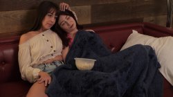 Captura de 'Lesbian Daughter In-Laws 3' nº 37