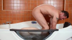 'Extreme Bathroom Orgasms' screenshot nº 128
